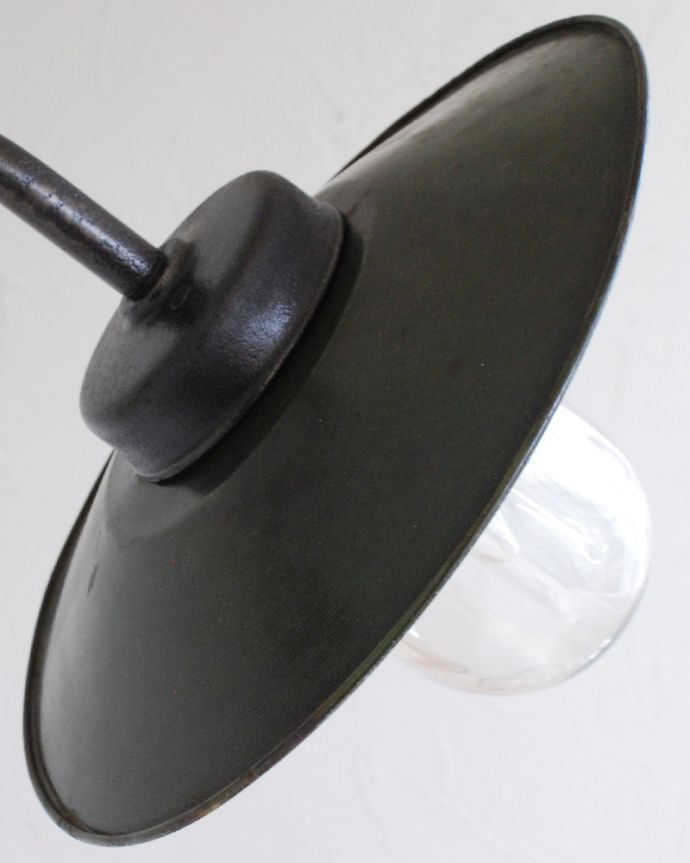 壁付けブラケット　照明・ライティング　フランスから届いたアンティークウォールランプ（外灯）（E26球付き）。。(x-867-z)