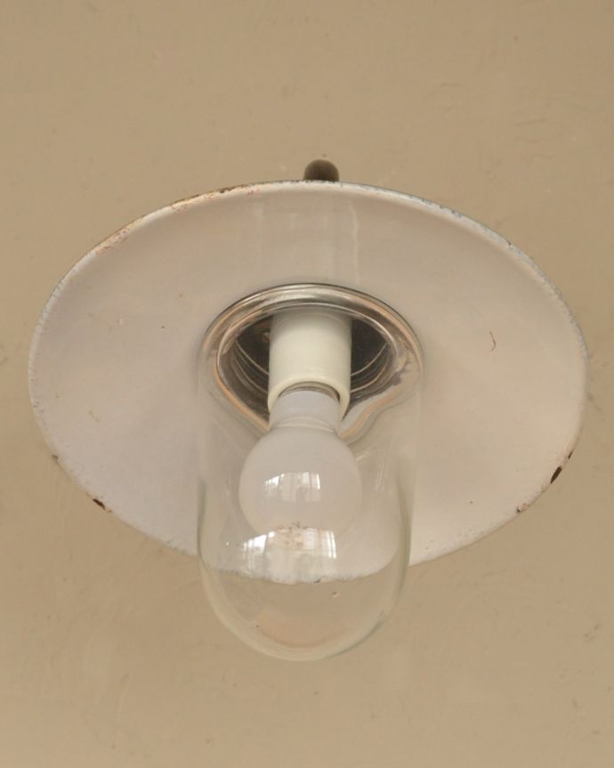 おしゃれな壁付けブラケット