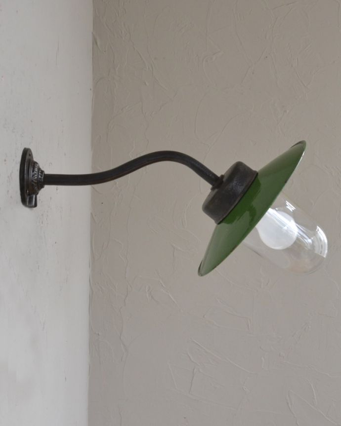 アンティーク外灯の側面