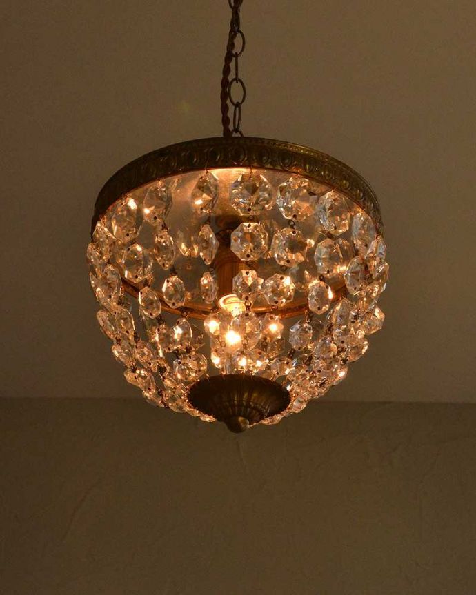 ペンダントライト　照明・ライティング　キラキラ輝く夜を届けてくれるフランスアンティークのプチシャンデリア(E17シャンデリア球付)。。(x-880-z)