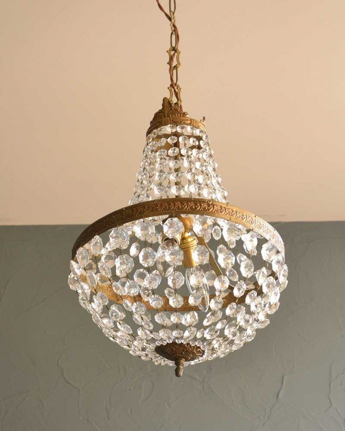 シャンデリア　照明・ライティング　キラキラ輝く夜を届けてくれるアンティークのシャンデリア(2灯)(E17シャンデリア球付)。。(x-888-z)