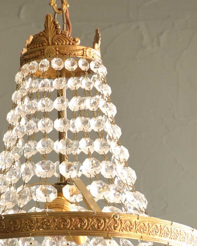 シャンデリア　照明・ライティング　キラキラ輝く夜を届けてくれるアンティークのシャンデリア(2灯)(E17シャンデリア球付)。。(x-888-z)