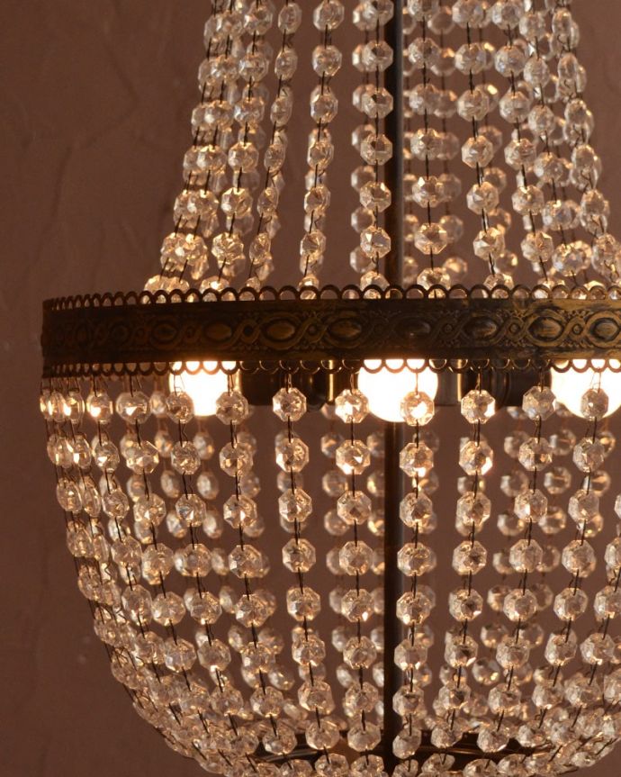 照明・ライティング シャンデリア 点灯すると・・・こんな風に点灯します。(x-921-z)