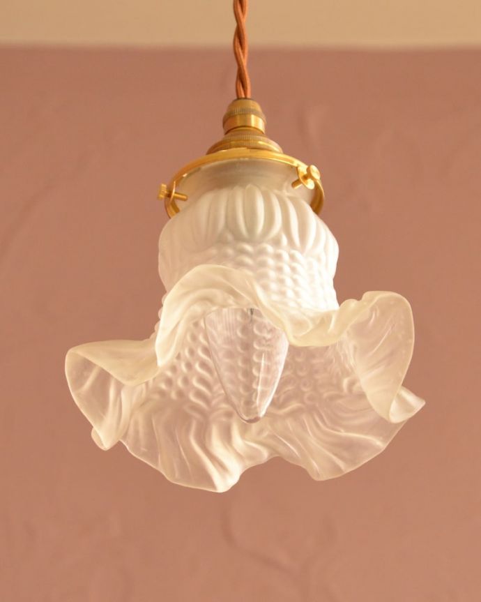 照明・ライティング ランプシェード 下から見上げると・・・実際に取り付けてカウンターやダイニングの下からのぞくとこんな感じです。(x-923-z)