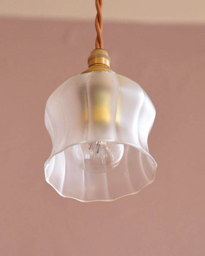 照明・ライティング ランプシェード 下から見上げると・・・実際に取り付けてカウンターやダイニングの下からのぞくとこんな感じです。(x-925-z)