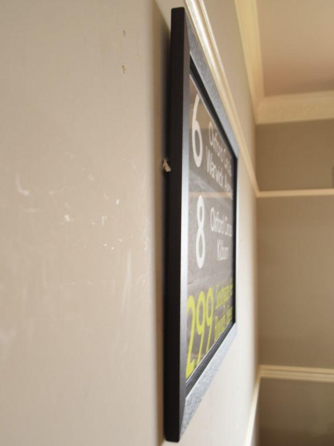 アートフレームの側面