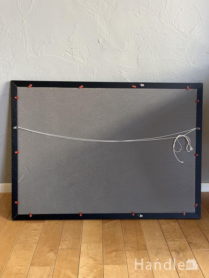 壁掛けフレームの後ろ姿