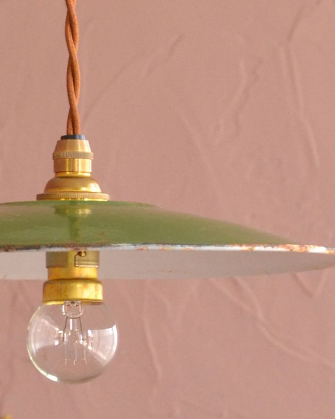 アンティーク琺瑯のシェード