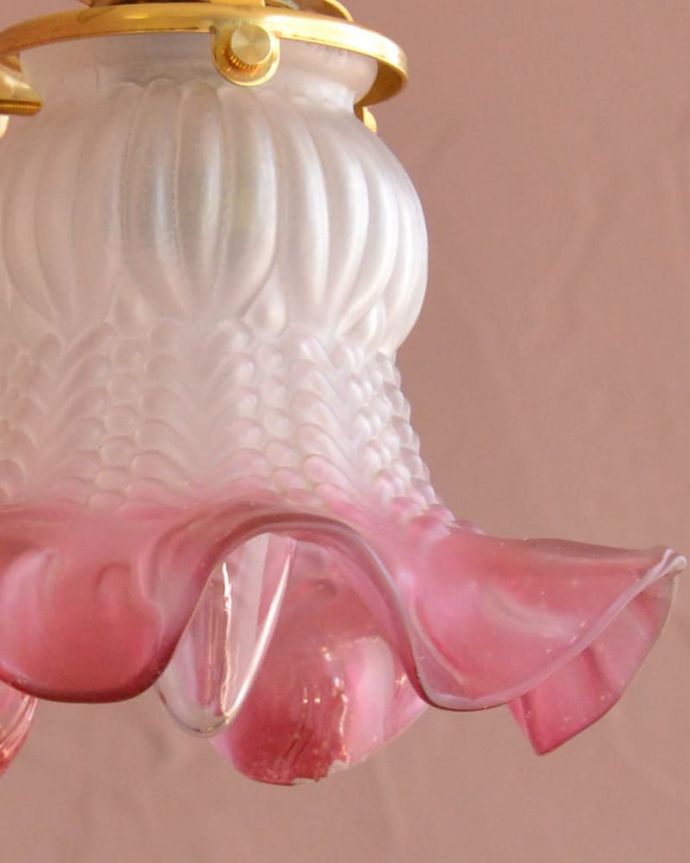 照明・ライティング ランプシェード アンティークらしいデザインこだわりたい方におススメのアンティークのシェード。(x-944-z)