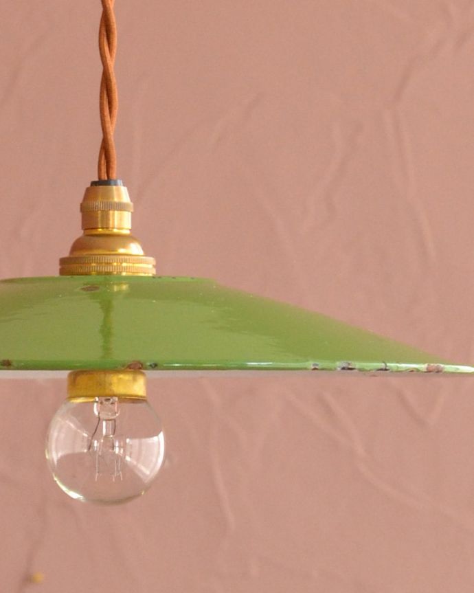 アンティーク琺瑯のシェード