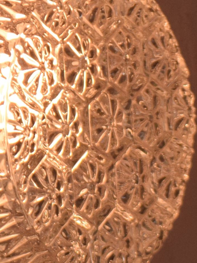 壁付けブラケット 照明・ライティング ウォールランプ 夜になると・・・ふわっとした優しい灯りで周りを包み込んでくれます。(x-948-z)