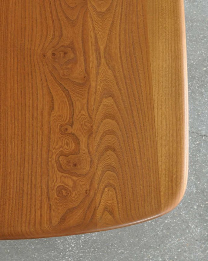 アーコールの家具 アンティーク家具 北欧スタイルの家具、アンティークのアーコール社のダイニングテーブル。きちんとお直ししているので、天板もキレイな状態です。(x-959-f)