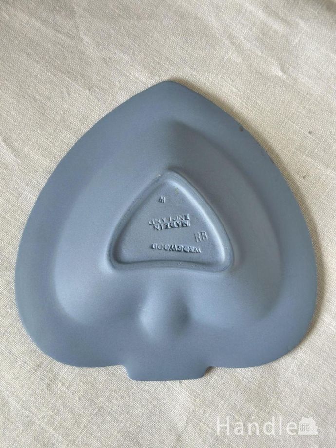 プレートの後ろ