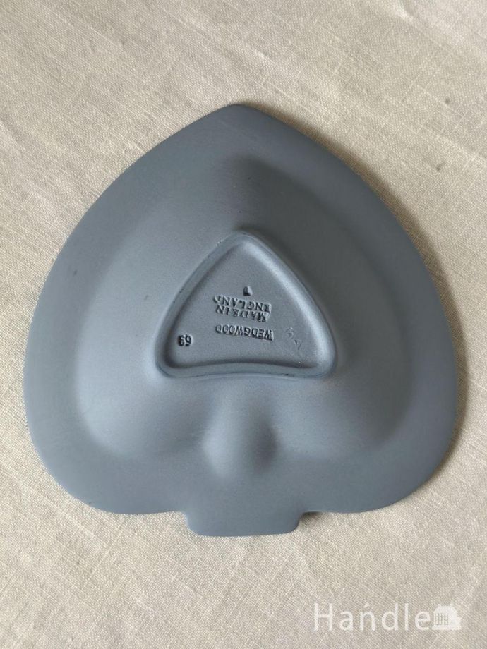 プレートの後ろ