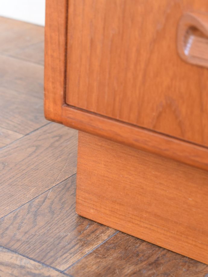 G-PLANの家具の脚