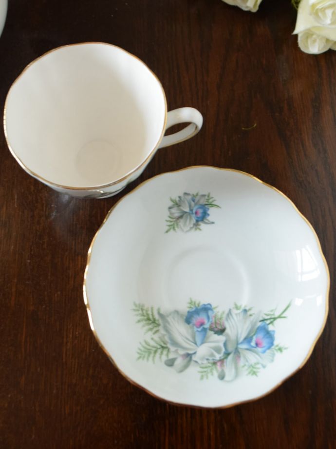 英国アンティークのおしゃれな食器