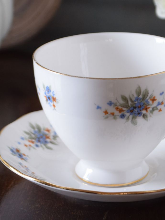 アンティークのカップ&ソーサー