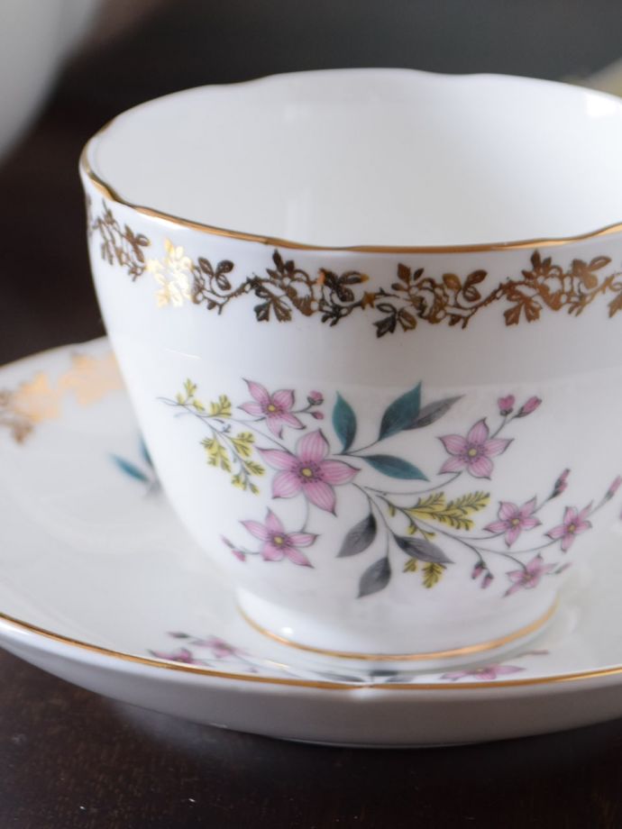 ロイヤルグラフトンのカップ＆ソーサー