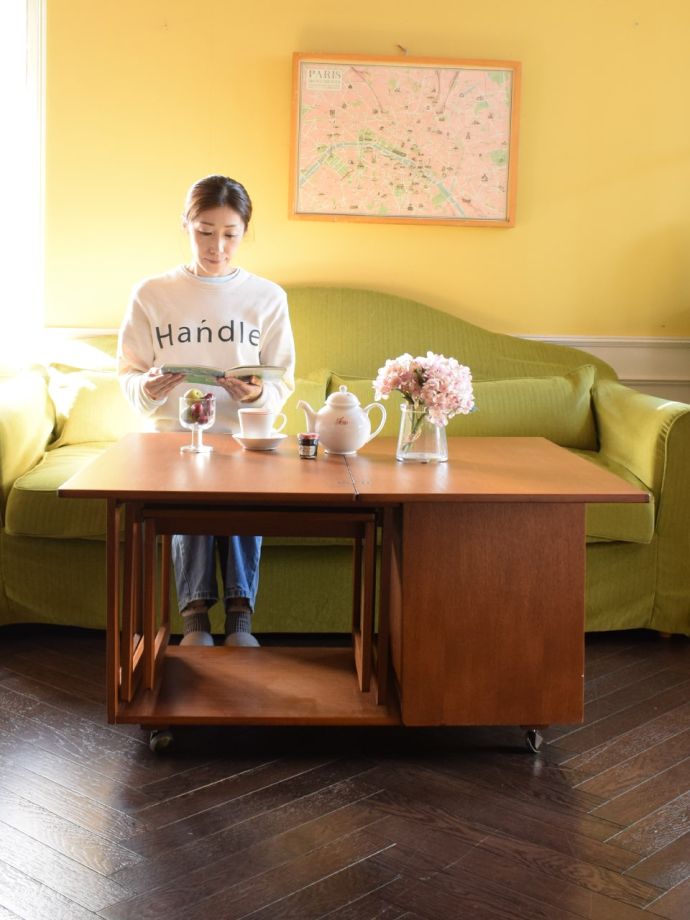 北欧スタイルのおしゃれなネストテーブル