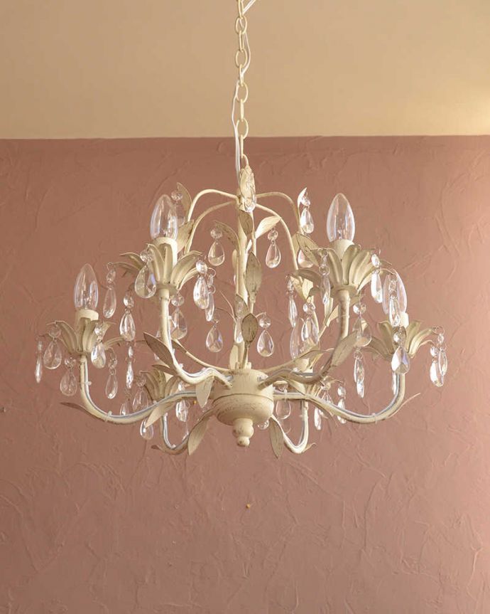 シャンデリア　照明・ライティング　手軽に使えるアクリルガラスがキレイなアンティーク風シャンデリア(6灯)（Ｅ12電球付）。。(cr-501)