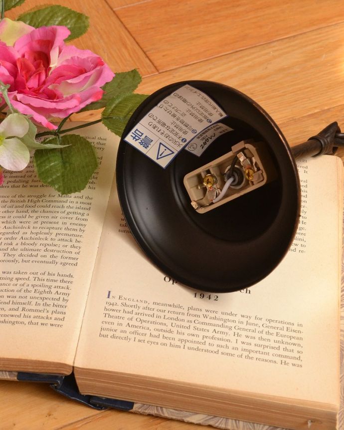 シャンデリアの取り付け方