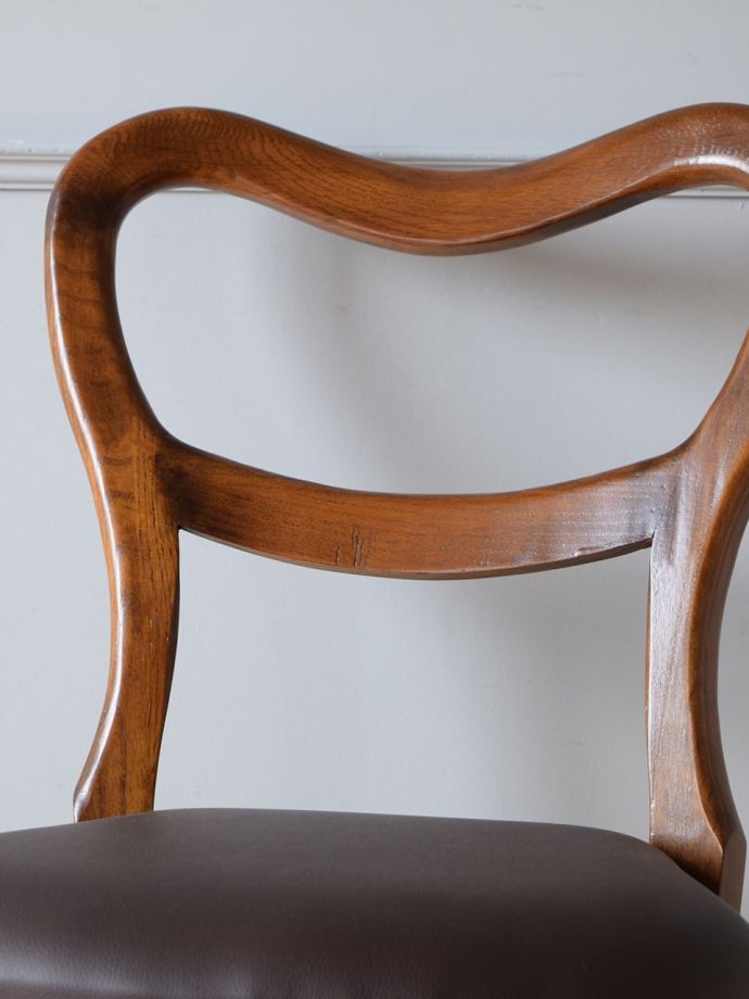 おしゃれなアンティーク風チェア