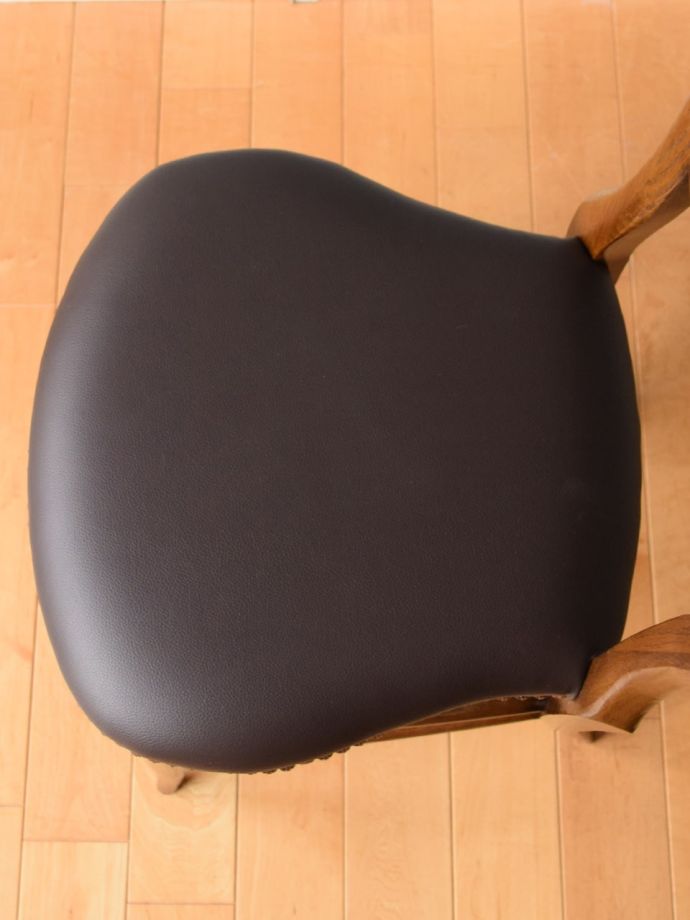 アンティーク風チェアの座面