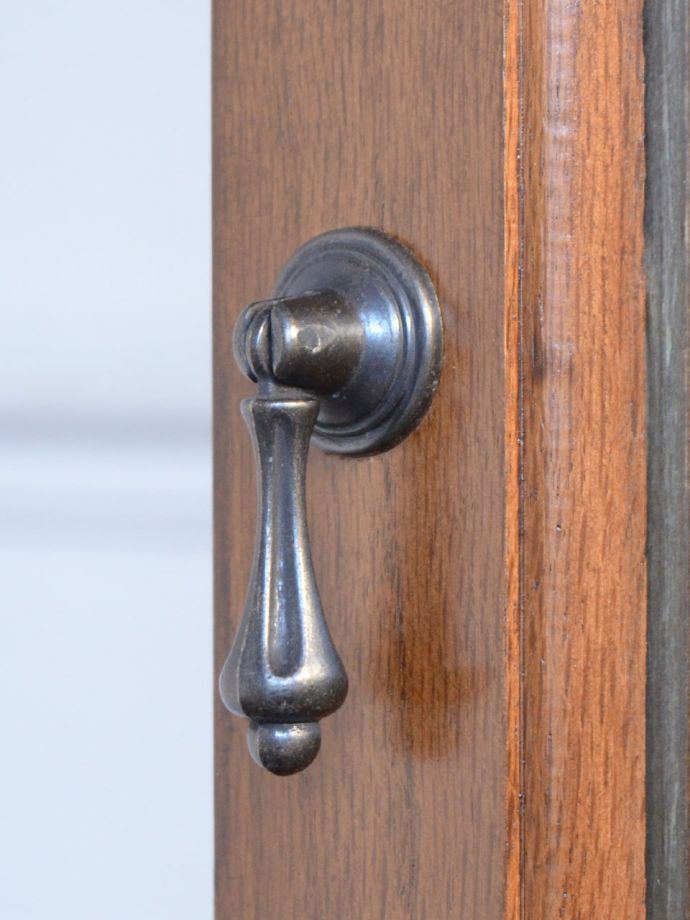 アンティーク風の取っ手