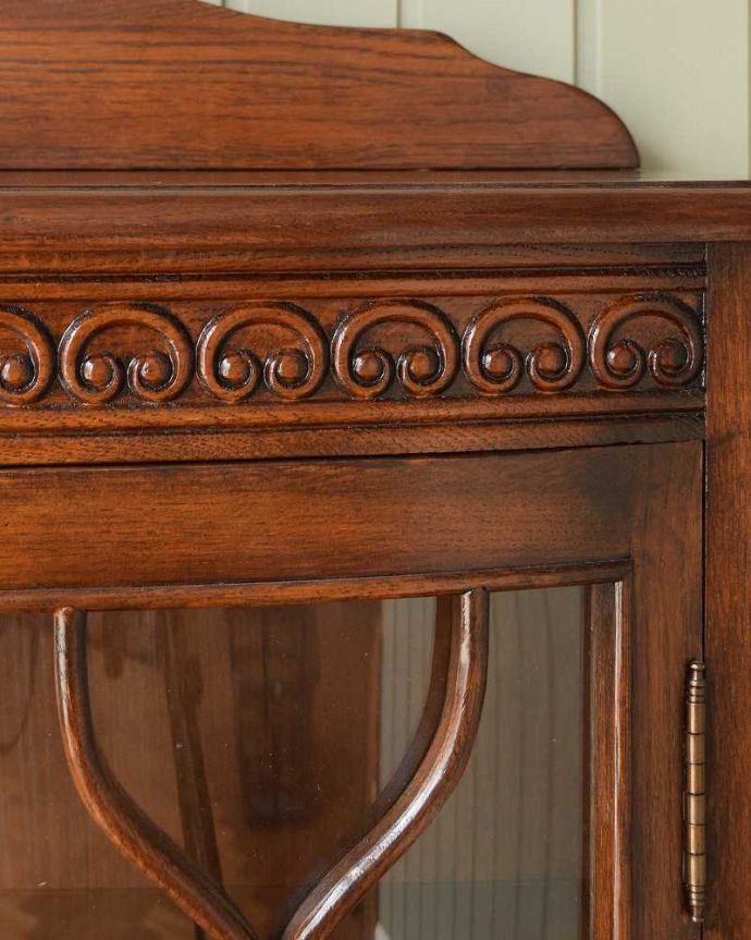 キャビネットの装飾