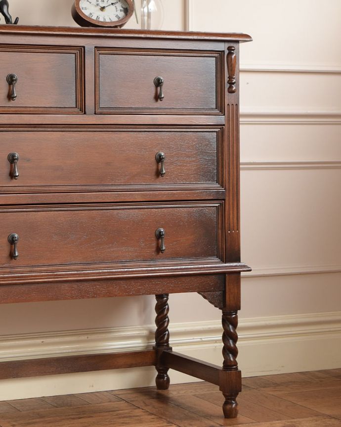 英国スタイルのアンティーク風 チェスト(y-104-f)｜アンティーク風