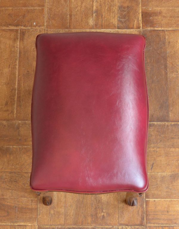 アンティーク風の椅子 アンティーク風 アンティーク風スツール。クッションもしっかりしています。(y-105-c)