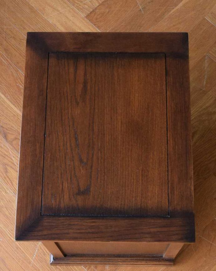 アンティーク風家具の天板