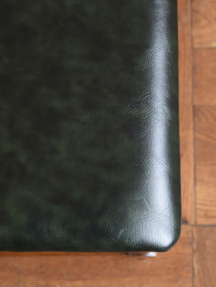 アンティーク調スツールの座面