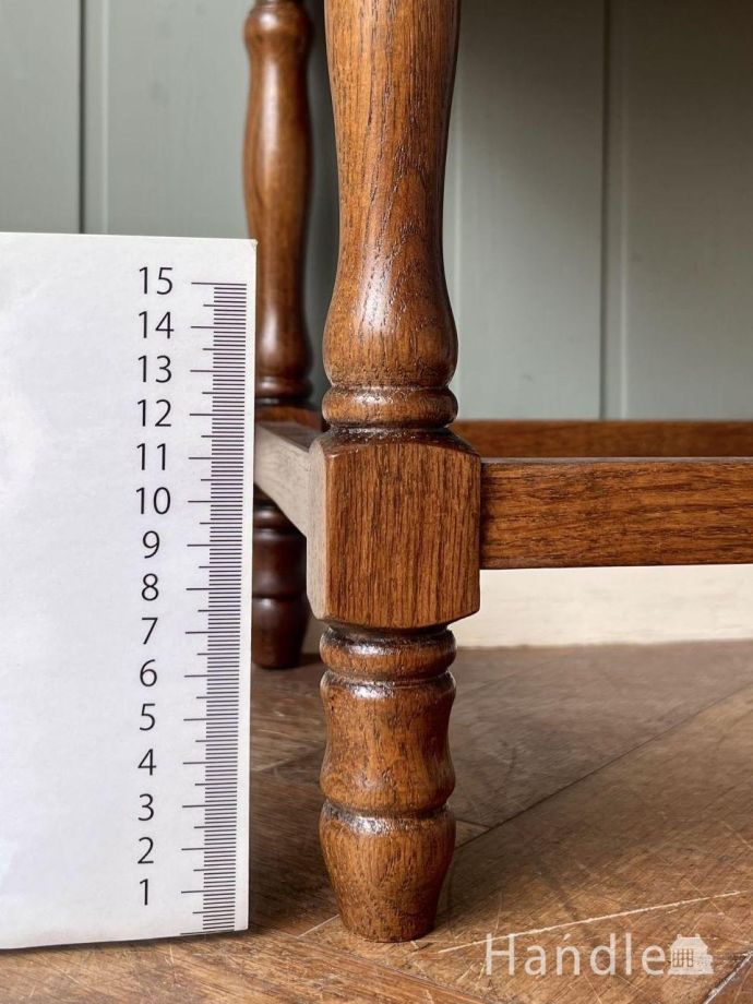 アンティーク調椅子の脚