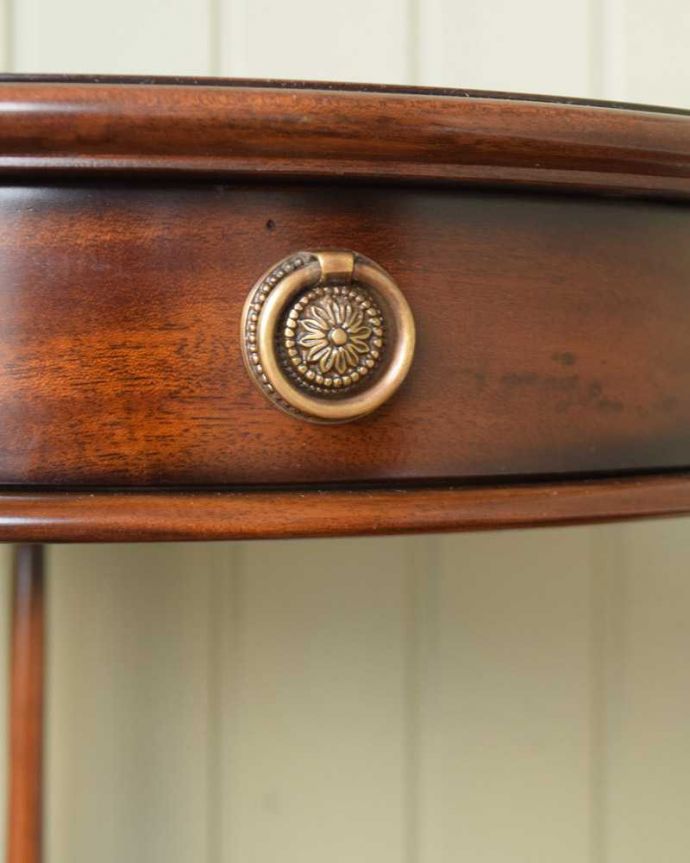 アクセサリーの様な取っ手