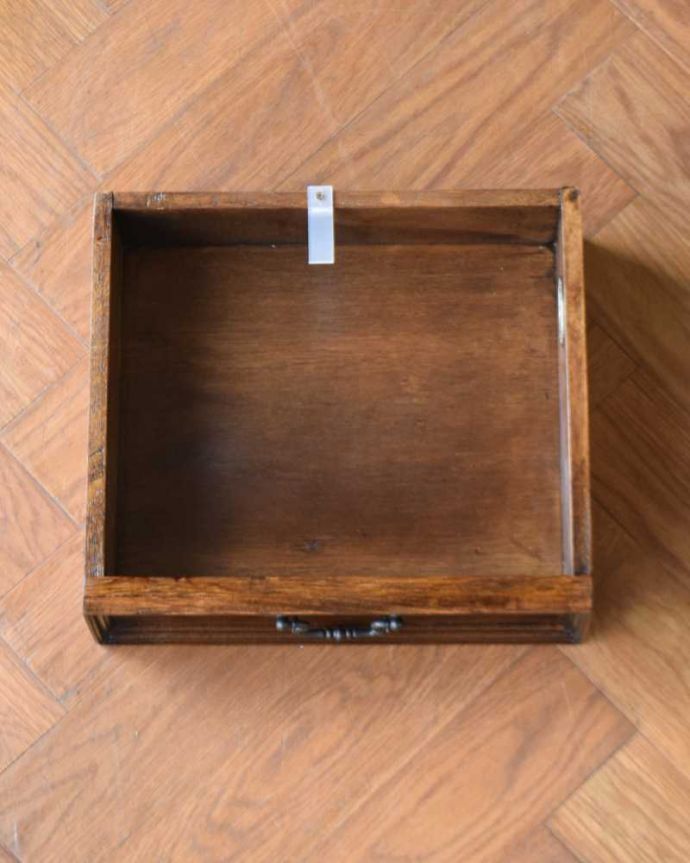 コンソールテーブルの引き出し