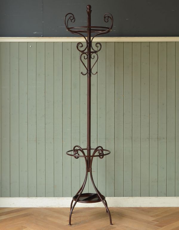 アンティーク風の家具 アンティーク風 おしゃれなコートハンガー、アンティーク風のハンガーラック。玄関を華やかにしてくれる英国らしい家具お家に来た方が必ず訪れる場所が玄関。(y-150-f)
