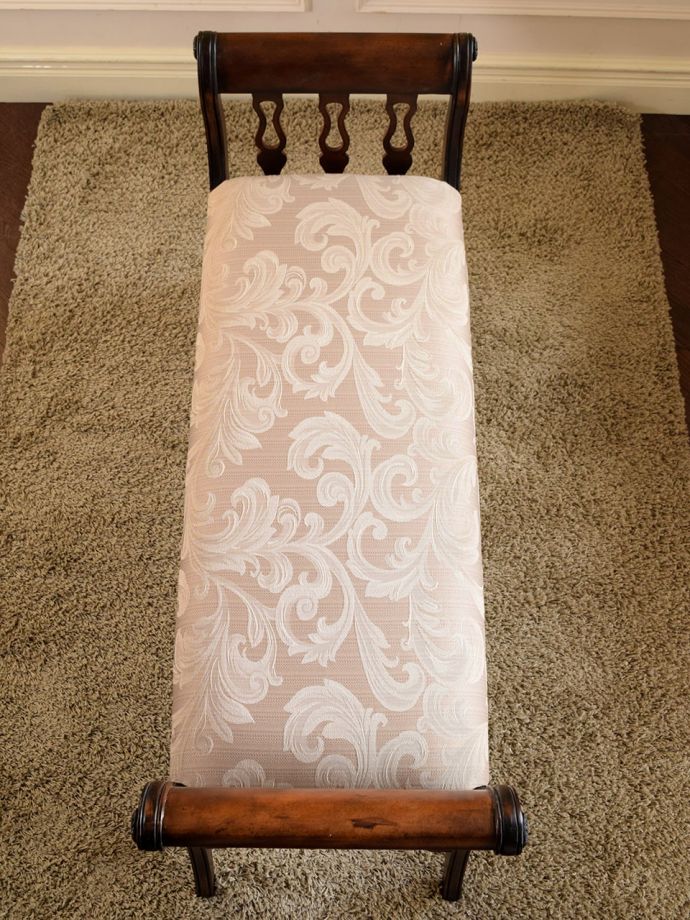 アンティーク調椅子の座面