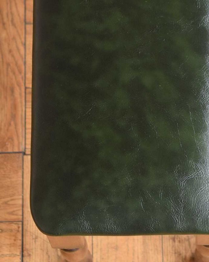 アンティーク調スツールの生地