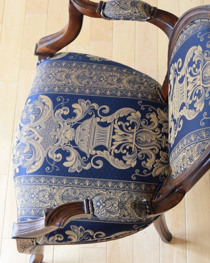 アンティーク風チェアの座面
