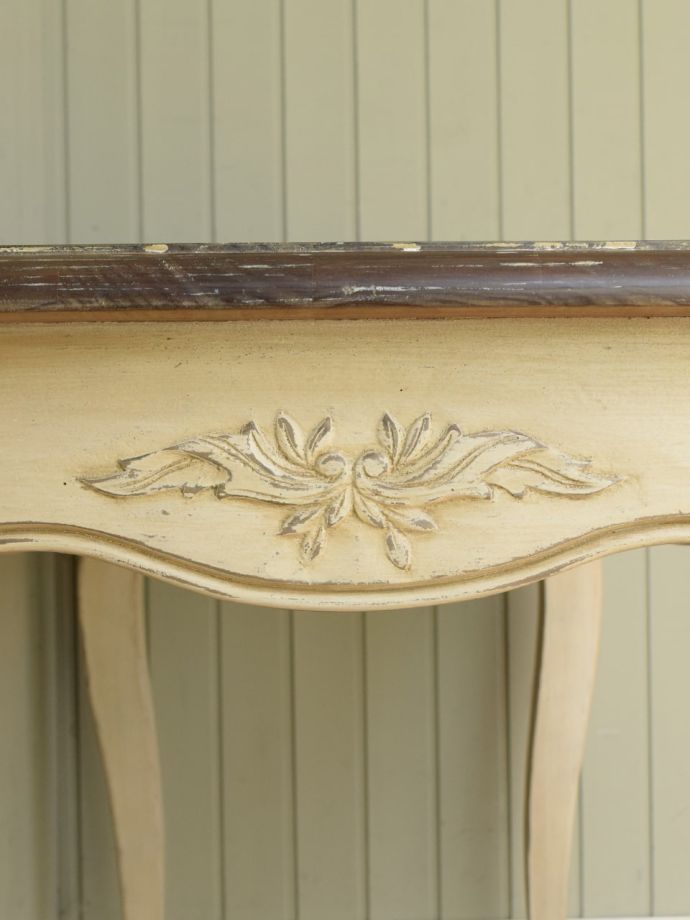 アンティーク風のおしゃれな書斎机、シャビーシックなフレンチペイント