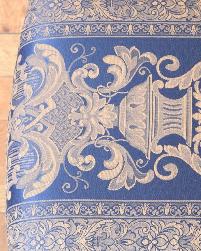 アンティーク風チェアの生地