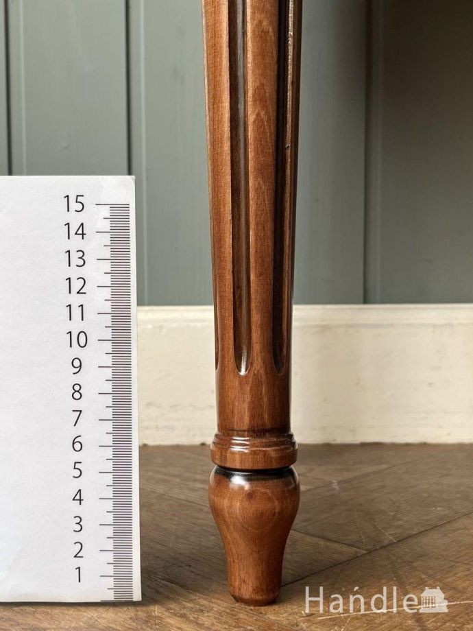 アンティーク調椅子の脚