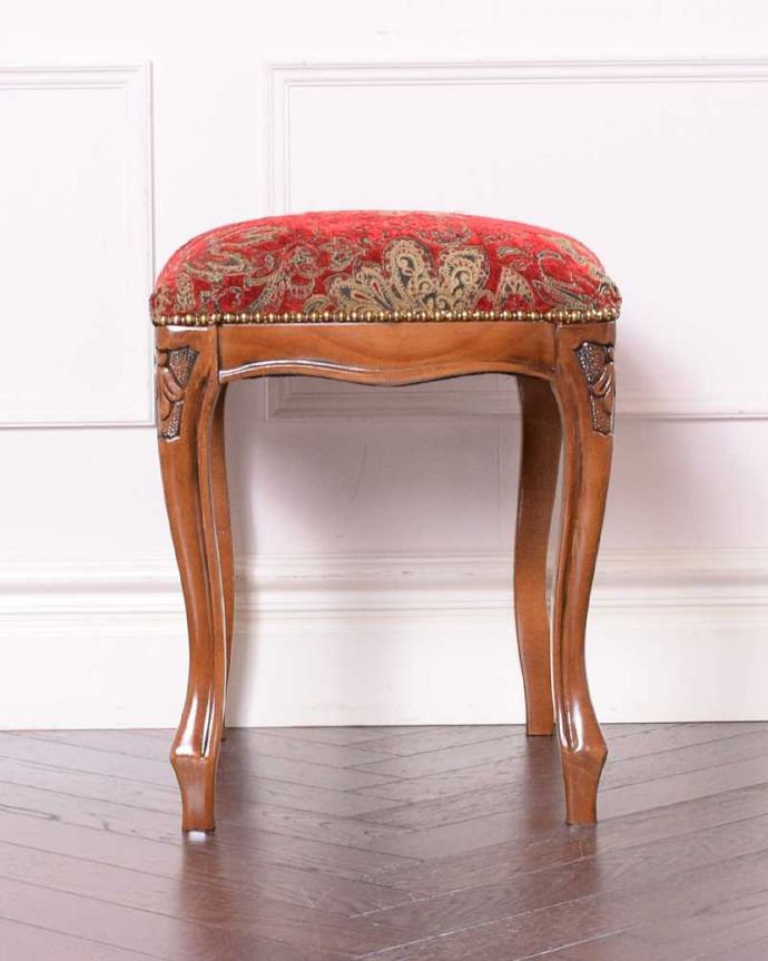 スツールの側面