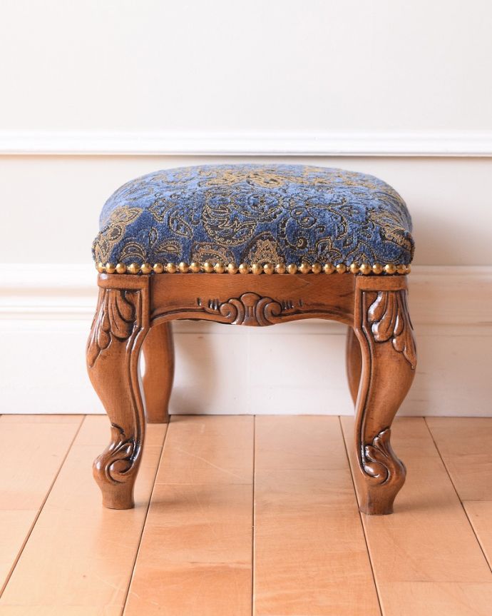 スツールの側面