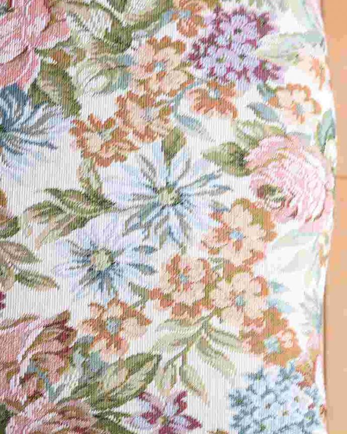 アンティーク調スツールの生地