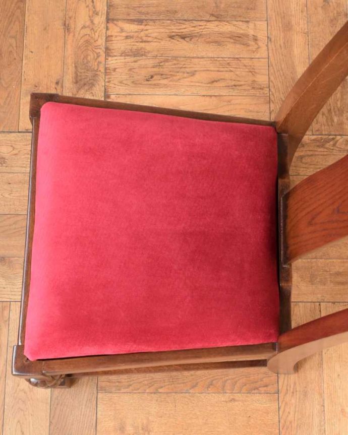 アンティーク風チェアの座面