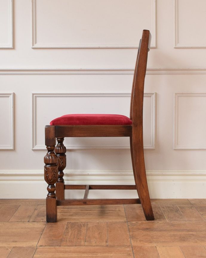 アンティーク調の横顔