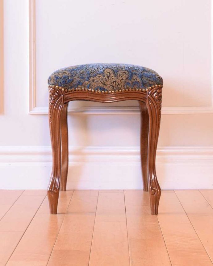 スツールの側面