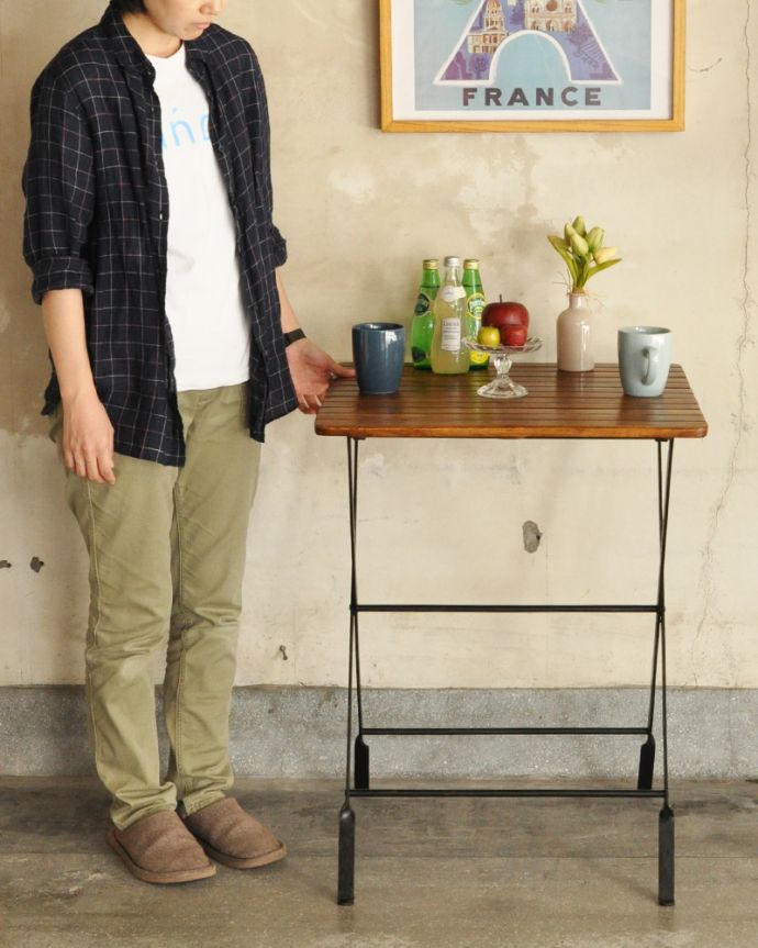 アイアン×木のガーデンテーブル